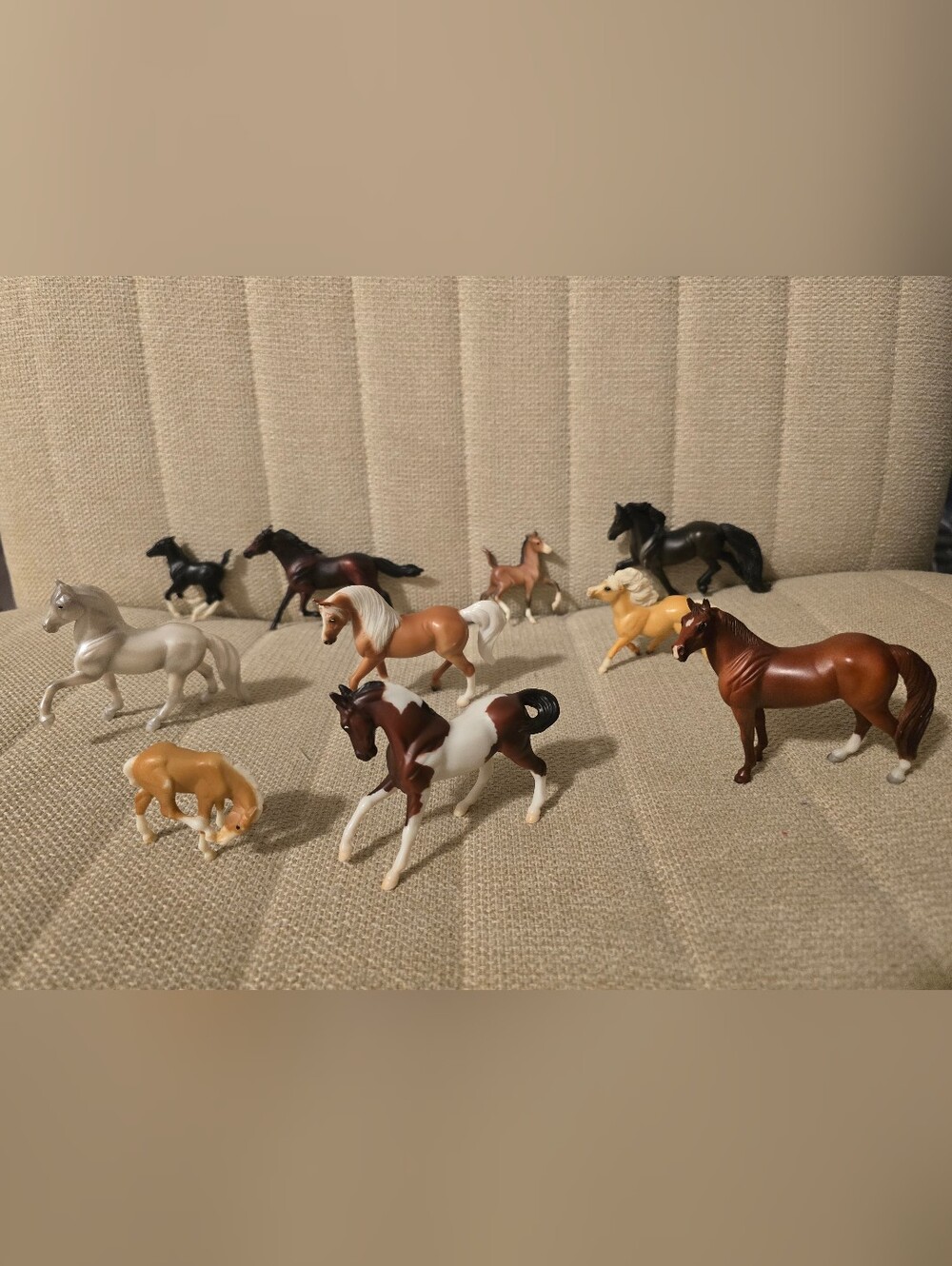 Lot of 10 Breyer Mini Whinnies Horse Figurines